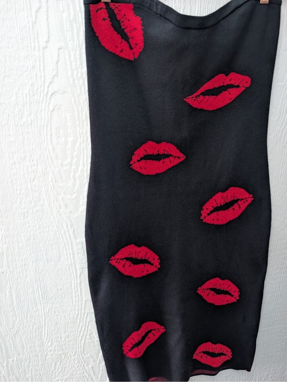 Madden Girl Black Knit Strapless Bodycon Midi Dress Red Lips Club Date Romantic - Picture 3 of 7
